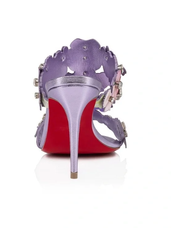 Christian Louboutin Flora
85mm crystal accent wedding heels RETAIL 2,995 - Picture 4 of 13